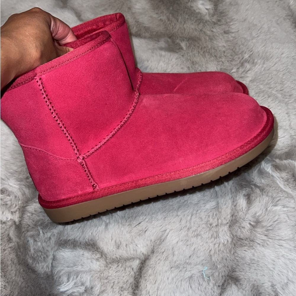 Brand new size us 2y boots!